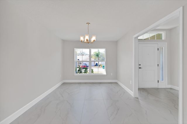 170 Spring Valley Avenue, Sebastian, FL 32958