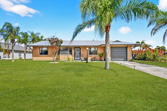 456 SW Kestor Drive, Port St. Lucie, Port St Lucie, FL 34953