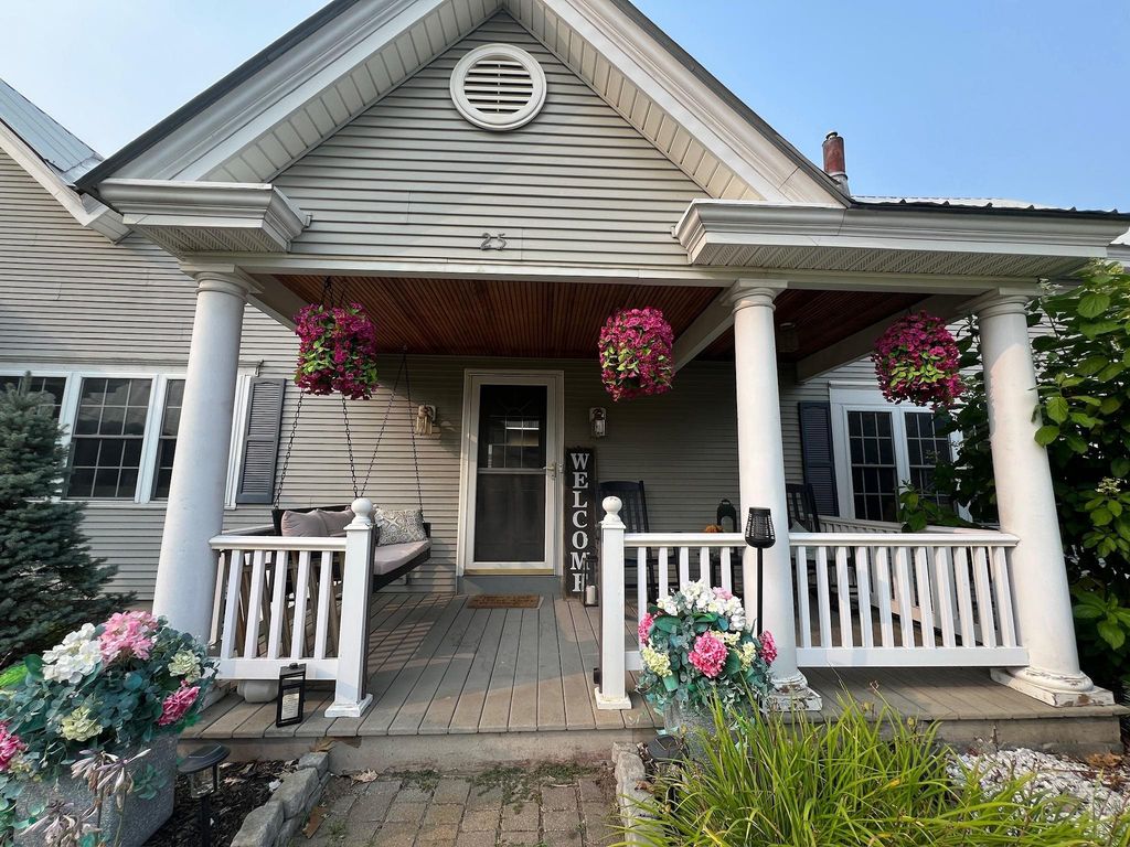 25 King Drive, Lyndon, VT 05850