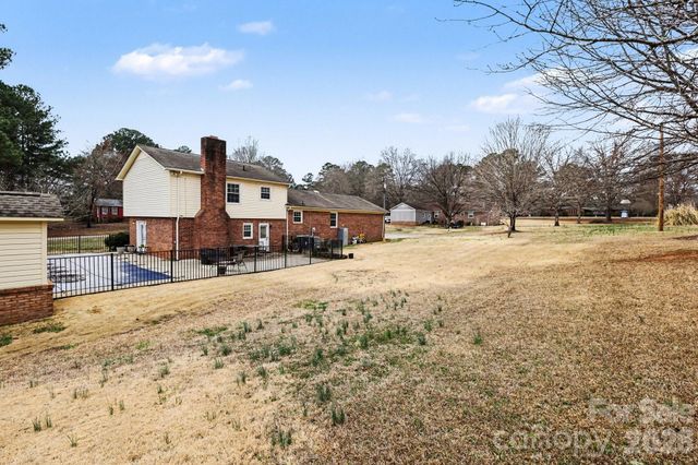 1223 Pinedale Road, Lancaster, SC 29720