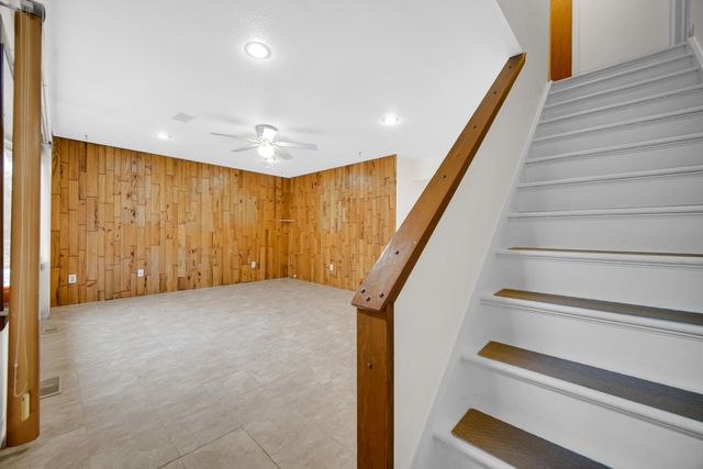 637 Old Forge Road, Valparaiso, IN 46385