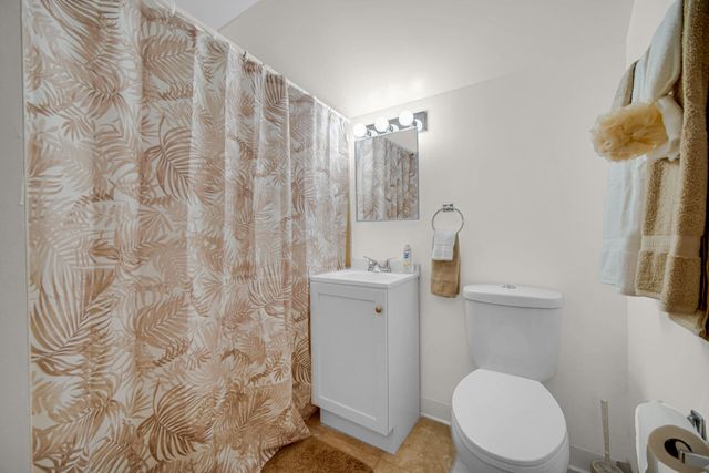 637 Old Forge Road, Valparaiso, IN 46385