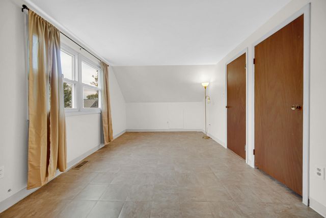 637 Old Forge Road, Valparaiso, IN 46385