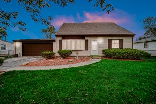 637 Old Forge Road, Valparaiso, IN 46385