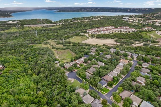 3917 Canyon Glen Cir SE, Austin, TX 78732