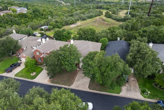 3917 Canyon Glen Cir SE, Austin, TX 78732