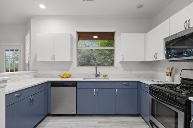 3917 Canyon Glen Cir SE, Austin, TX 78732