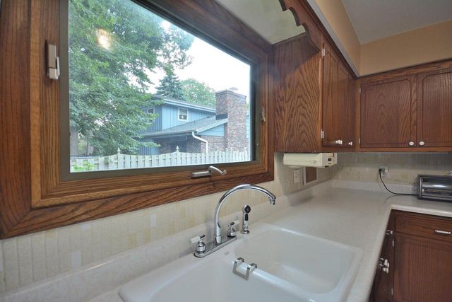 5222 S 20th STREET, Milwaukee, WI 53221