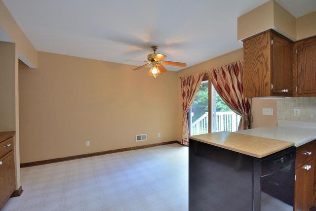 5222 S 20th STREET, Milwaukee, WI 53221