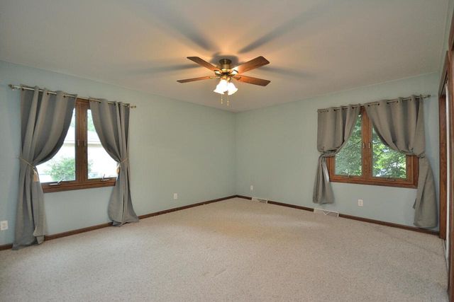 5222 S 20th STREET, Milwaukee, WI 53221
