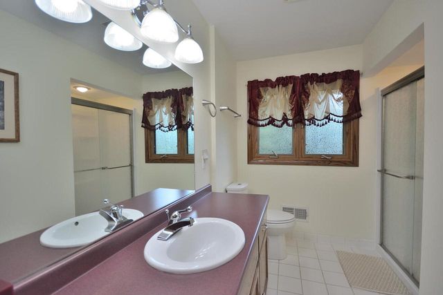 5222 S 20th STREET, Milwaukee, WI 53221