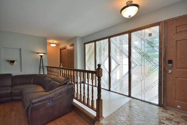 5222 S 20th STREET, Milwaukee, WI 53221