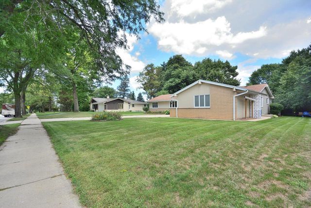 5222 S 20th STREET, Milwaukee, WI 53221