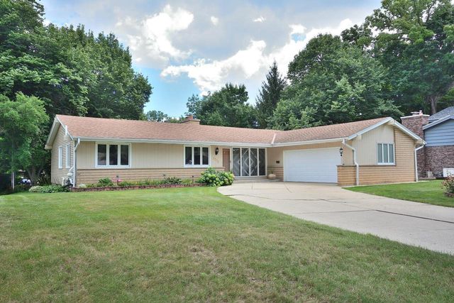 5222 S 20th STREET, Milwaukee, WI 53221