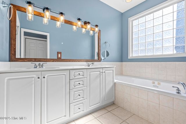 212 Doral Drive, Hampstead, NC 28443