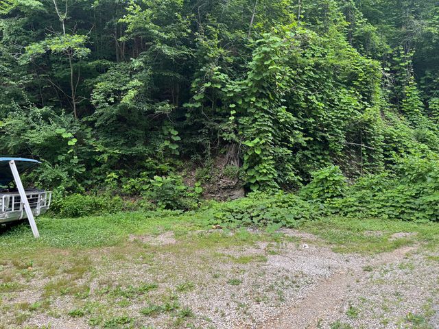 181 Ma and Pa Road, Jackson, KY 41339