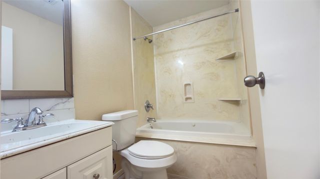 5034 Reno Drive, Pasadena, TX 77505