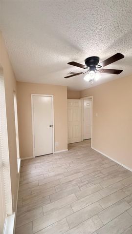 5034 Reno Drive, Pasadena, TX 77505