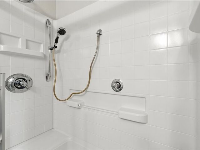 730 S Market Street 24, Solon, IA 52333