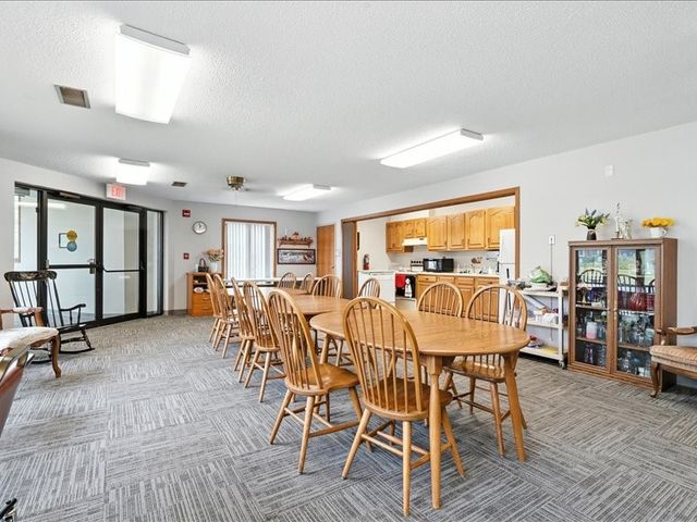 730 S Market Street 24, Solon, IA 52333