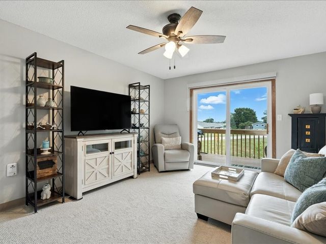 730 S Market Street 24, Solon, IA 52333