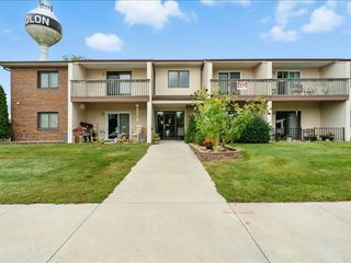 730 S Market Street 24, Solon, IA 52333