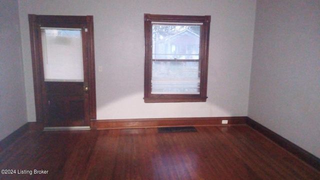 251 Delmont Ave, Louisville, KY 40206