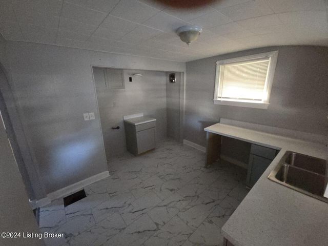 251 Delmont Ave, Louisville, KY 40206