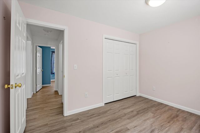 17 Minott Road, Hillsborough, NH 03244