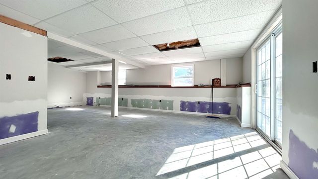 17 Minott Road, Hillsborough, NH 03244