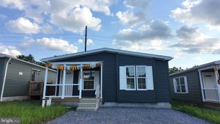 2106 SCULL ST, Lebanon, PA 17046