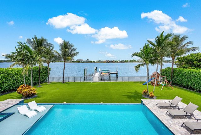 2100 Notre Dame Drive, Lake Worth Beach, FL 33460