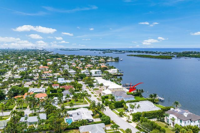 2100 Notre Dame Drive, Lake Worth Beach, FL 33460
