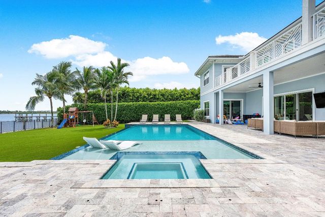 2100 Notre Dame Drive, Lake Worth Beach, FL 33460