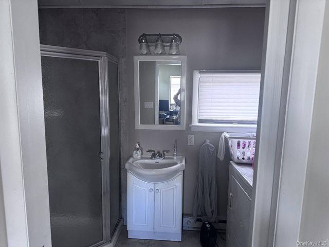 42 Larch Street, Hicksville, NY 11801