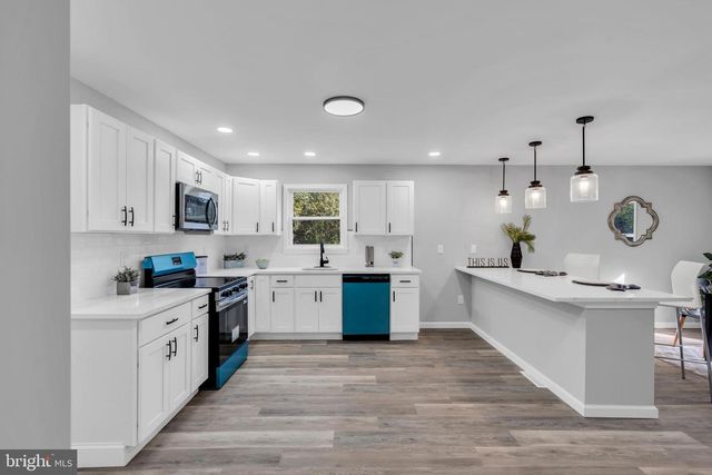 231 S HOOK RD, Pennsville, NJ 08070