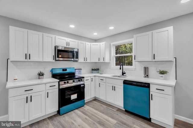 231 S HOOK RD, Pennsville, NJ 08070