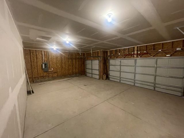 1627 N Wildflower Ct, Andover, KS 67002