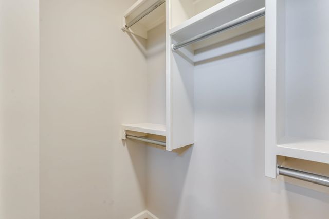 1627 N Wildflower Ct, Andover, KS 67002