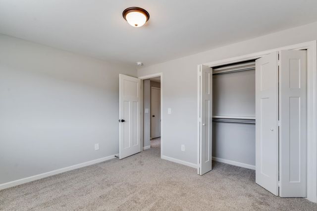 1627 N Wildflower Ct, Andover, KS 67002