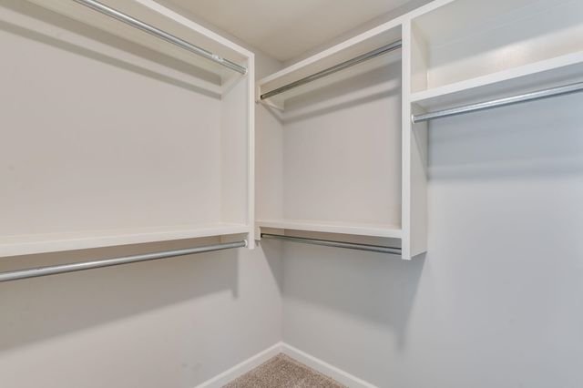 1627 N Wildflower Ct, Andover, KS 67002