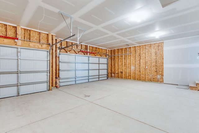 1627 N Wildflower Ct, Andover, KS 67002