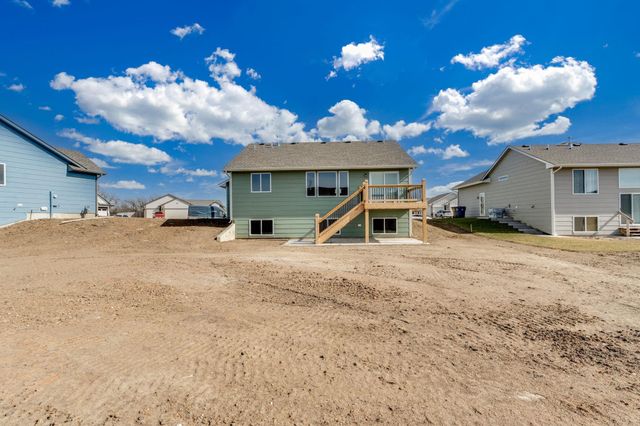 1627 N Wildflower Ct, Andover, KS 67002