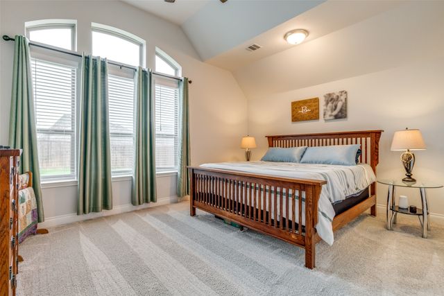 1308 Bluestem Drive, Aubrey, TX 76227