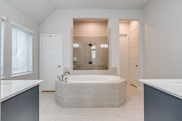 1308 Bluestem Drive, Aubrey, TX 76227