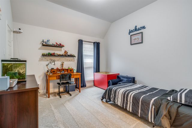 1308 Bluestem Drive, Aubrey, TX 76227