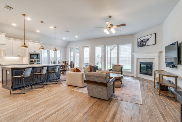 1308 Bluestem Drive, Aubrey, TX 76227