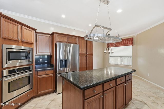 62562 E Amberwood Drive, Tucson, AZ 85739