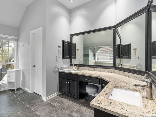 15010 Oak Briar, San Antonio, TX 78232