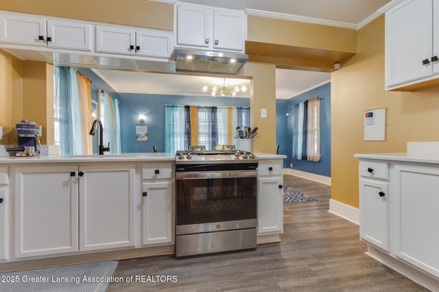 1500 W Saint Joseph Street, Lansing, MI 48915